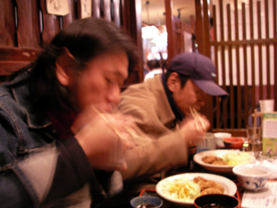 カキフライ早食い競争