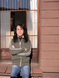 菅原邸縁側にて
