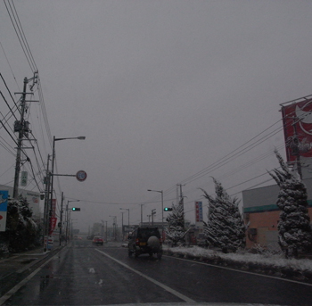 雪だ